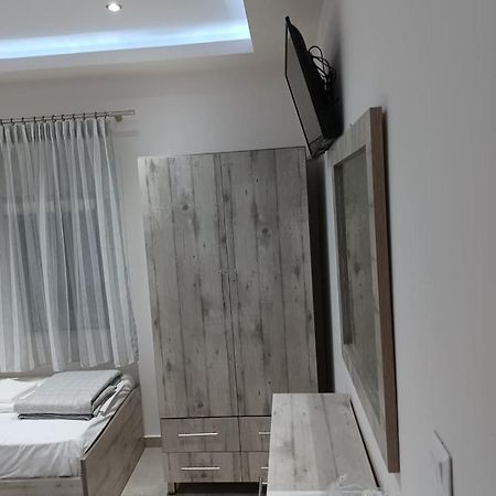 ניאה פלאגיה Ladenis Studios מראה חיצוני תמונה