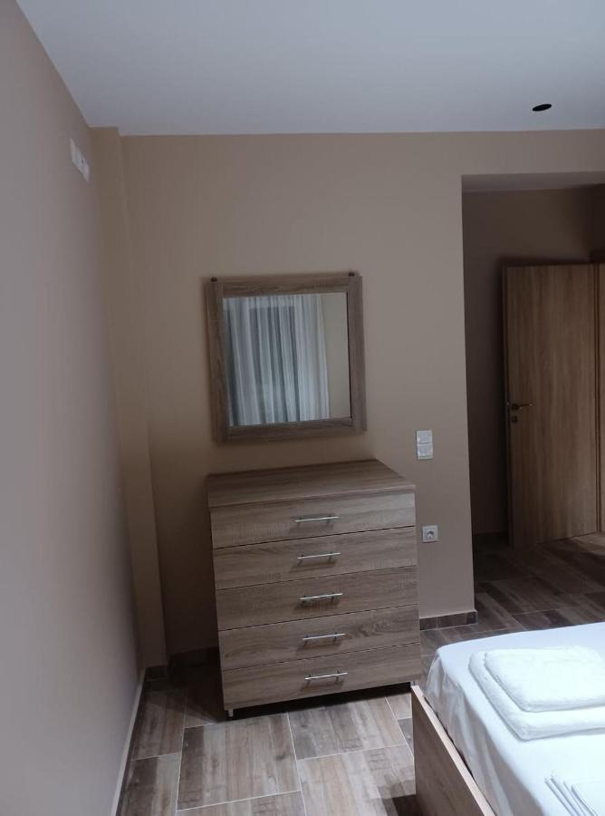 ניאה פלאגיה Ladenis Studios מראה חיצוני תמונה
